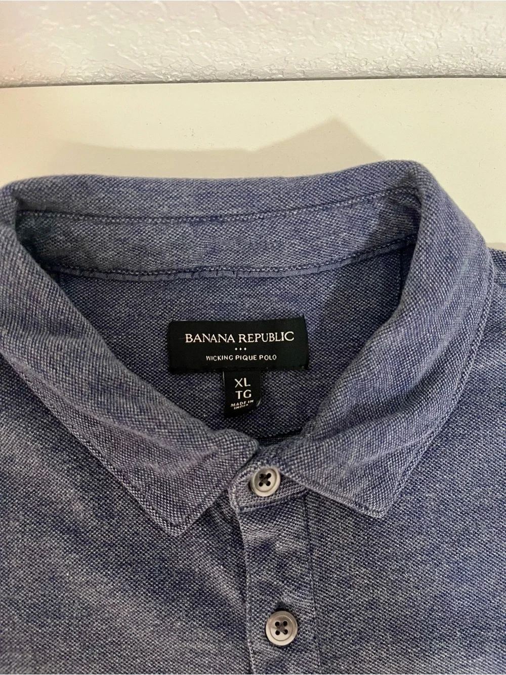 Banana Republic MEN’s Wicking Pique Polo Size XL 100% Cotton Color Blue